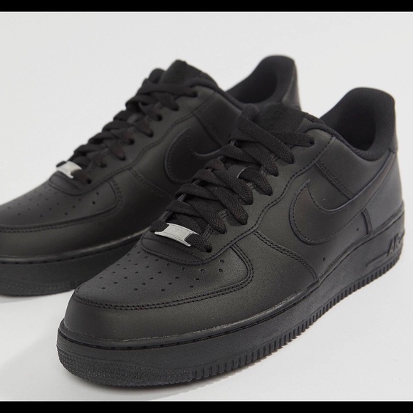 Nike Airforce 1 ‘07 Women’s size 9 Nike Airforce 1 ‘07 Women’s size 9